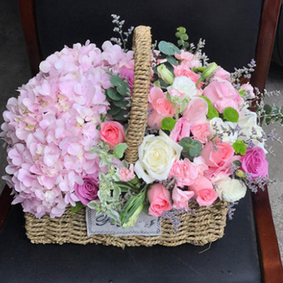 Fresh Flower Delivery in Dubai, UAE. Indoor & Outdoor Plants, Artificial Flowers, Plants & Trees, Succulent, Terrariums & Supplies, Gardening & Plantation, Moss wall, Green wall, Foliage Wall, Flowers for every occasion, Landscape Designing, Dry Flower, Coir Products, Plant Pots, Pets (Birds and Fishes) Aquarium, More.