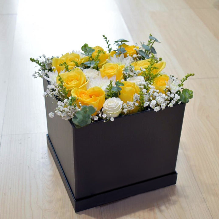 Fresh Flower Delivery in Dubai, UAE. Indoor & Outdoor Plants, Artificial Flowers, Plants & Trees, Succulent, Terrariums & Supplies, Gardening & Plantation, Moss wall, Green wall, Foliage Wall, Flowers for every occasion, Landscape Designing, Dry Flower, Coir Products, Plant Pots, Pets (Birds and Fishes) Aquarium, More.