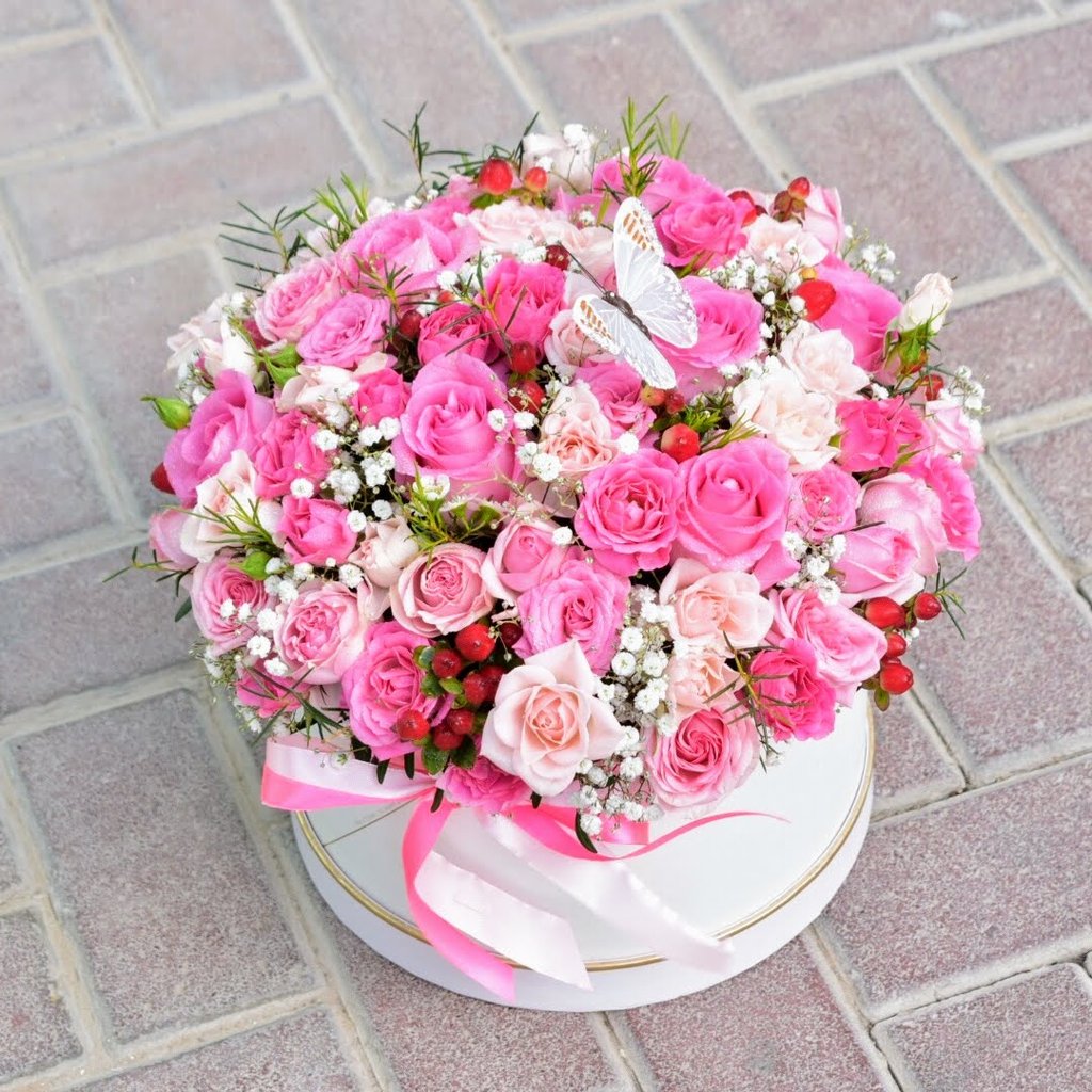 Fresh Flower Delivery in Dubai, UAE. Indoor & Outdoor Plants, Artificial Flowers, Plants & Trees, Succulent, Terrariums & Supplies, Gardening & Plantation, Moss wall, Green wall, Foliage Wall, Flowers for every occasion, Landscape Designing, Dry Flower, Coir Products, Plant Pots, Pets (Birds and Fishes) Aquarium, More.